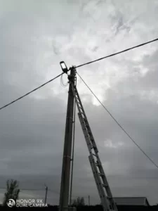Установили 2 уличных фонаря